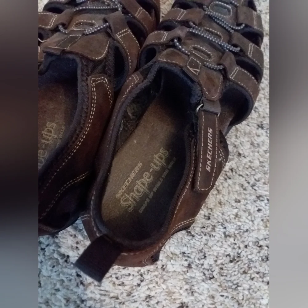 Skechers Shape-ups 8.5 - Picture 4 of 7